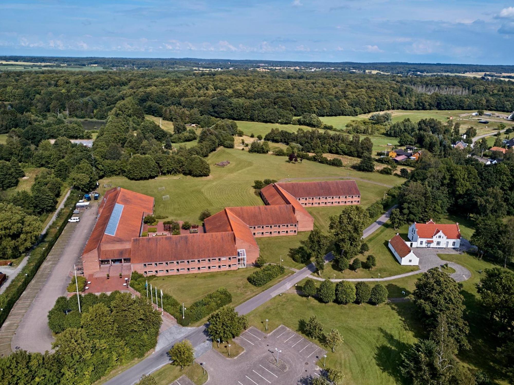 Bymose Hegn Hotel & Kursuscenter Helsinge Extérieur photo