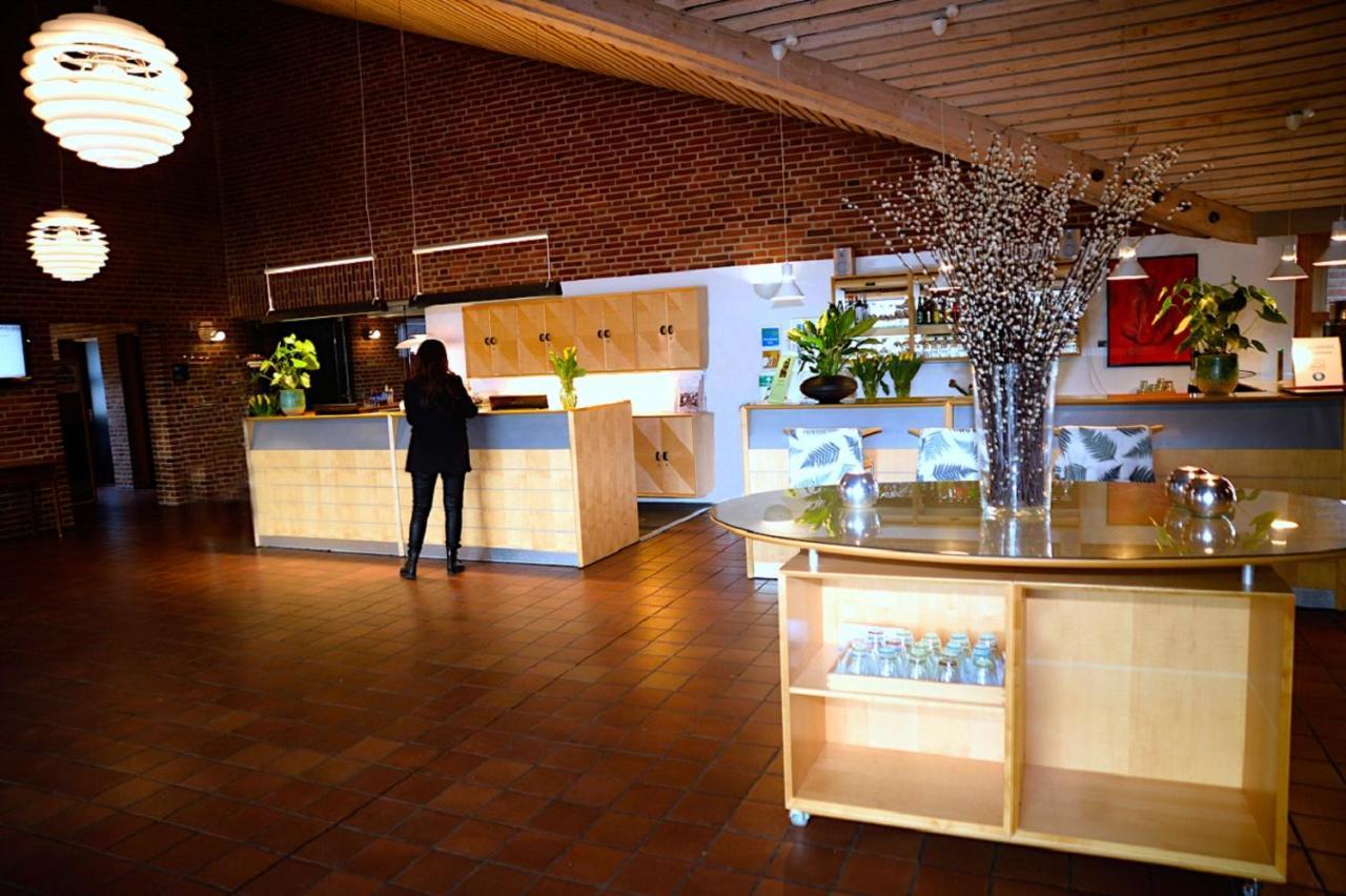 Bymose Hegn Hotel & Kursuscenter Helsinge Extérieur photo